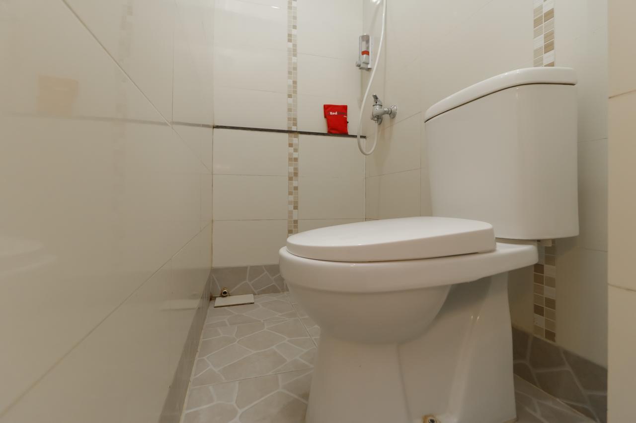 Reddoorz Near Maimun Palace Μεντάν Εξωτερικό φωτογραφία