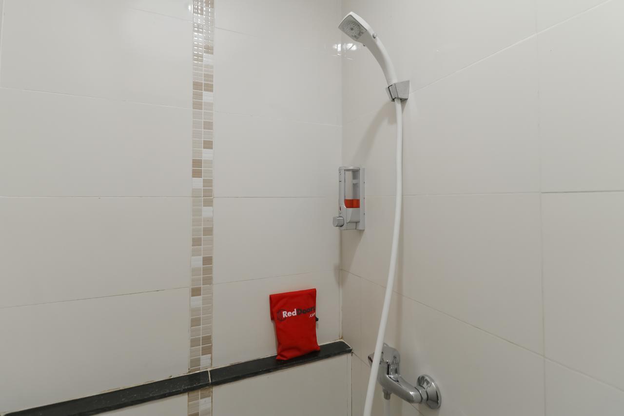 Reddoorz Near Maimun Palace Μεντάν Εξωτερικό φωτογραφία