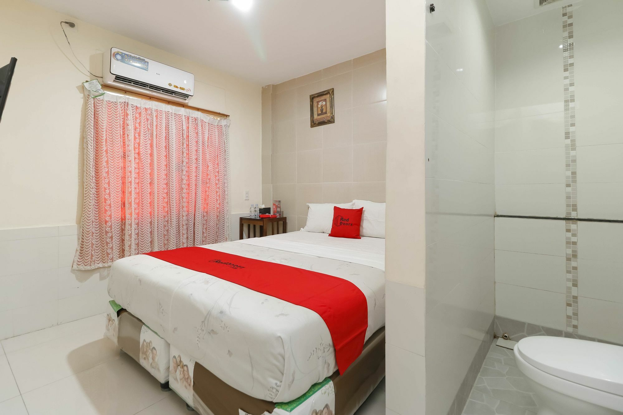 Reddoorz Near Maimun Palace Μεντάν Εξωτερικό φωτογραφία